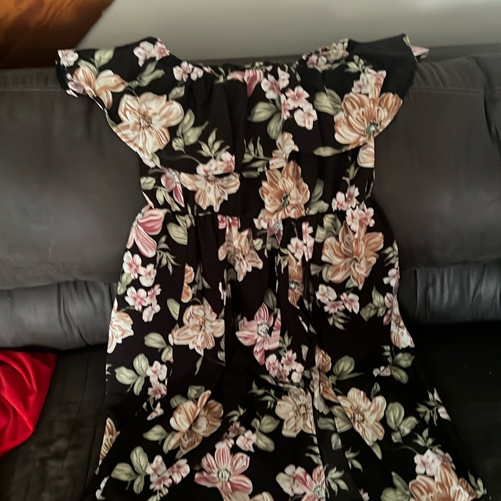 BRAND NEW WITH TAGS, SHEIN Dress, SIZE 0XL CURVY